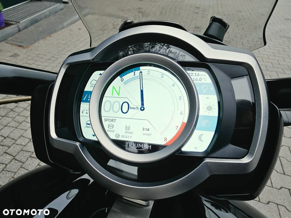 Triumph Rocket - 7