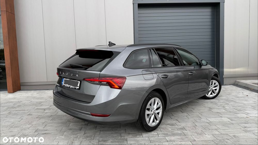 Skoda Octavia 2023 photo 3