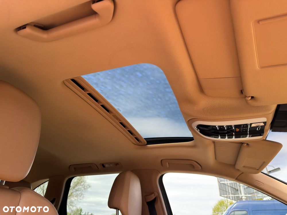 Porsche Cayenne Standard - 23