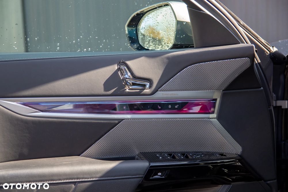 BMW Seria 7 - 23