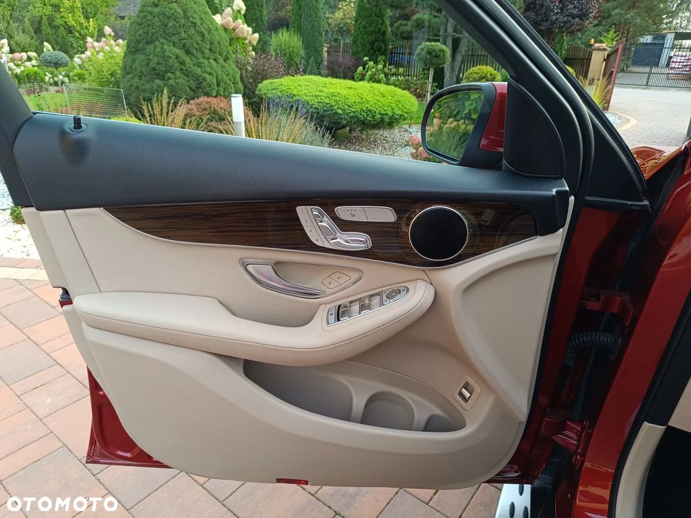 Mercedes-Benz GLC - 15