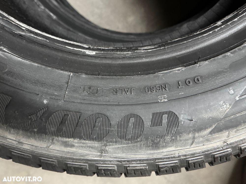 Vând 2 anvelope 265/60/18 goodyear de vară noi - 4
