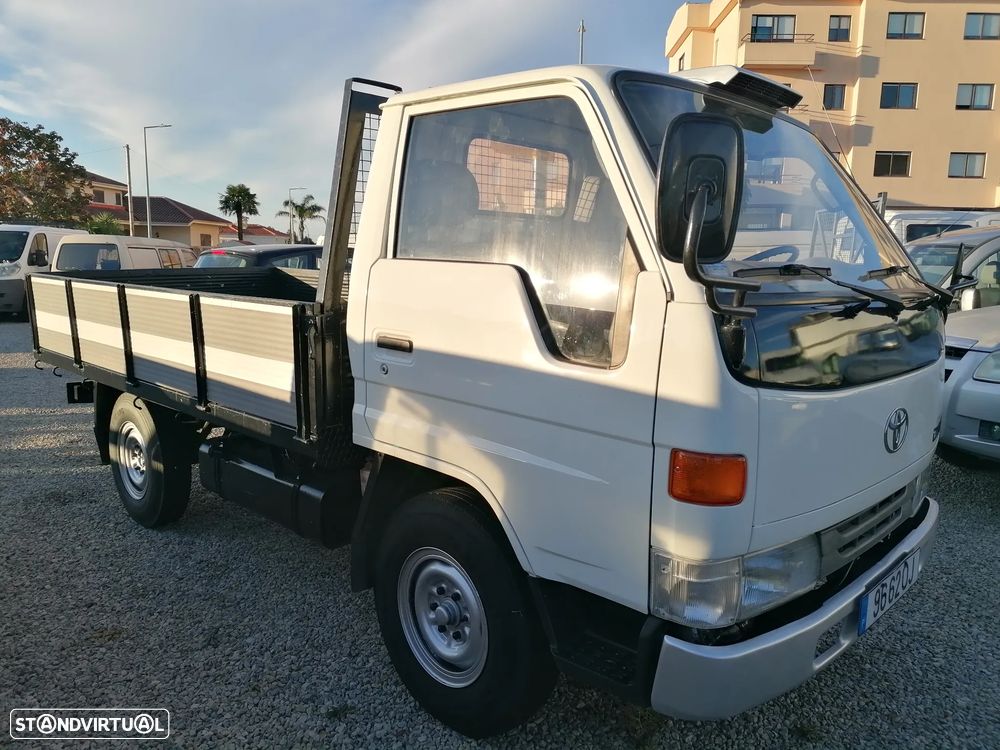 Toyota Dyna 150 - 2