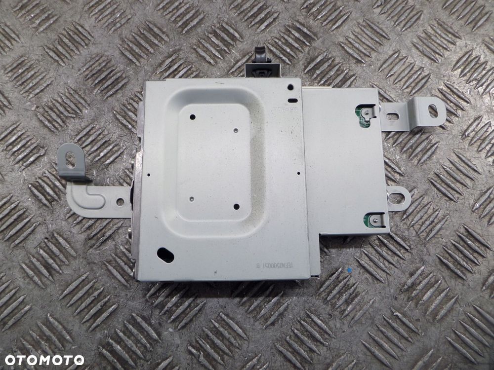 wzmacniacz mazda 3 iii bm bhs366drx - 2