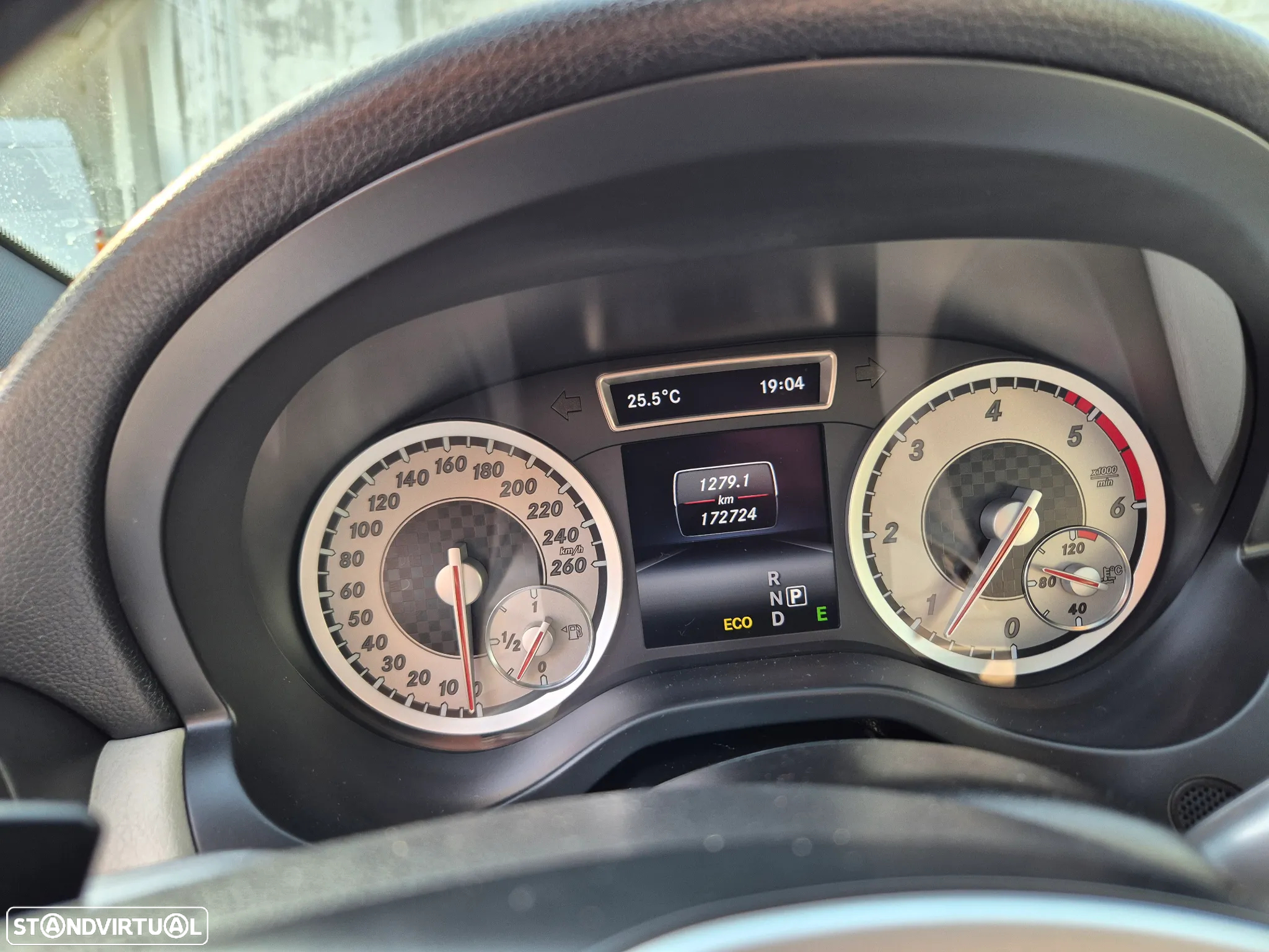 Mercedes-Benz A 220 CDI 4Matic 7G-DCT AMG Line - 15