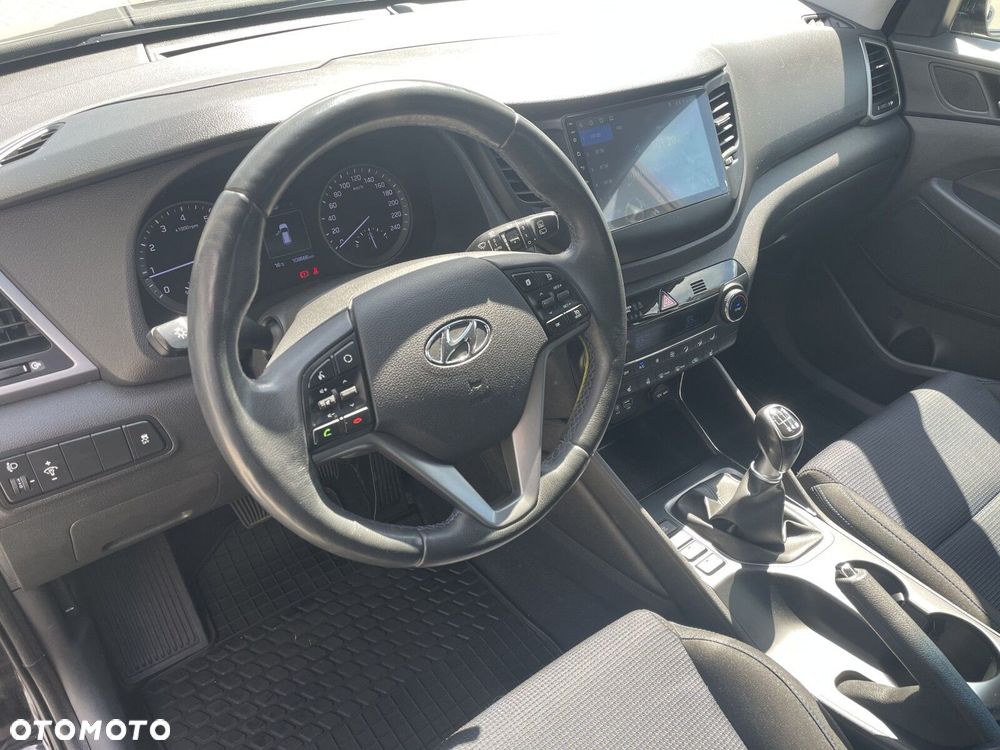 Hyundai Tucson 1.6 GDI BlueDrive Comfort 2WD - 10