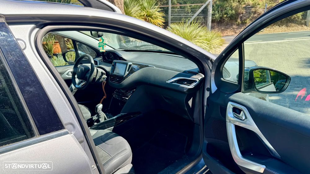 Peugeot 2008 1.2 PureTech GT Line - 5