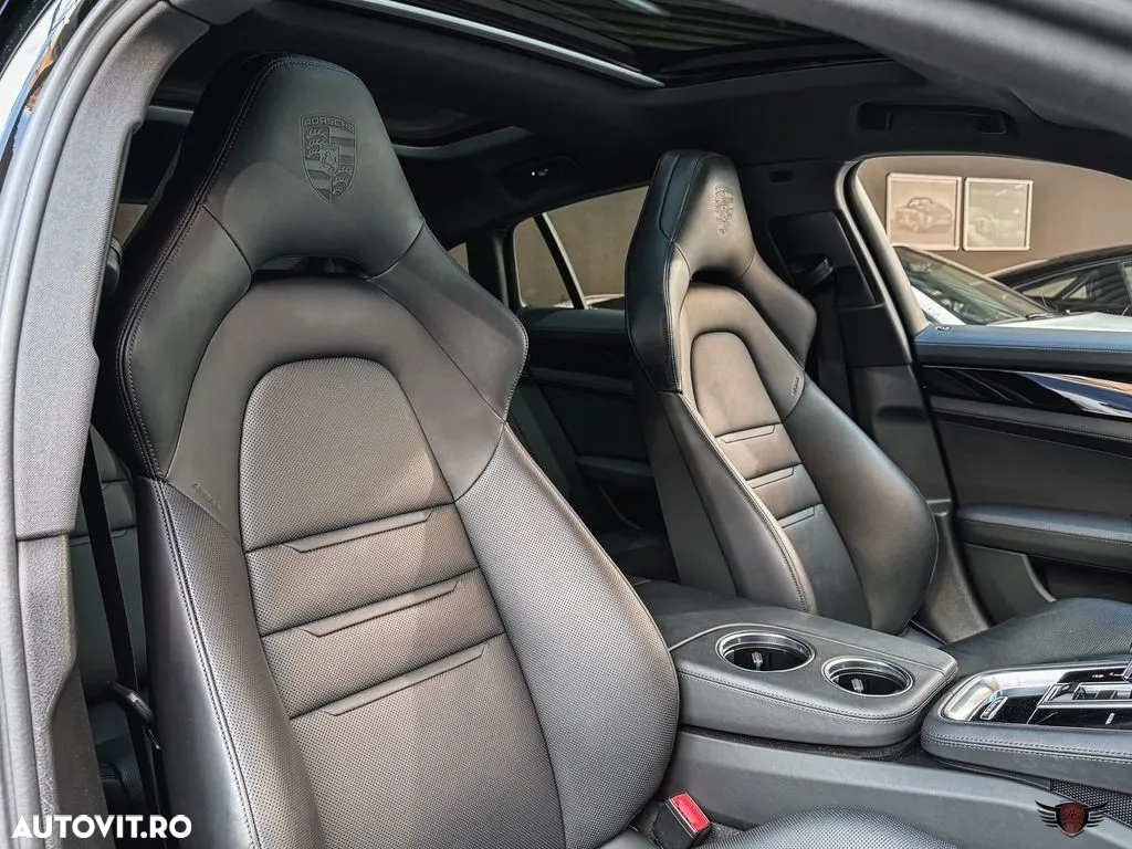 Porsche Panamera 4 E-Hybrid - 17