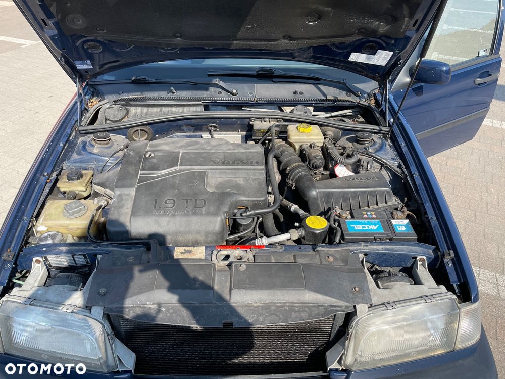 Volvo Seria 400 - 15