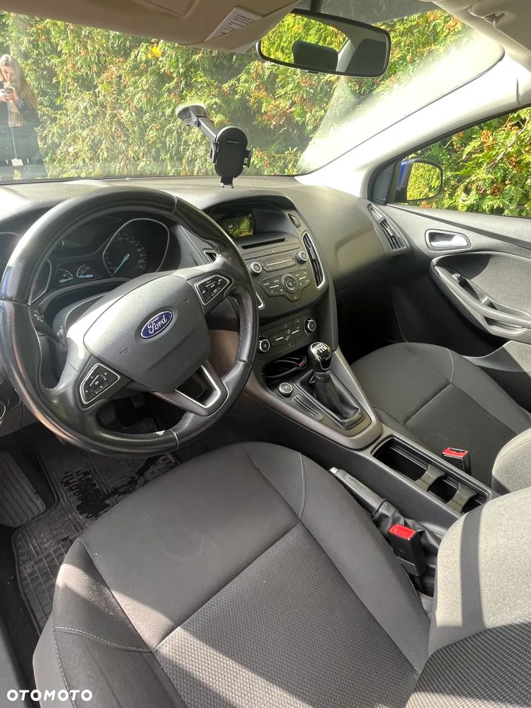 Ford Focus 1.6 Trend - 11