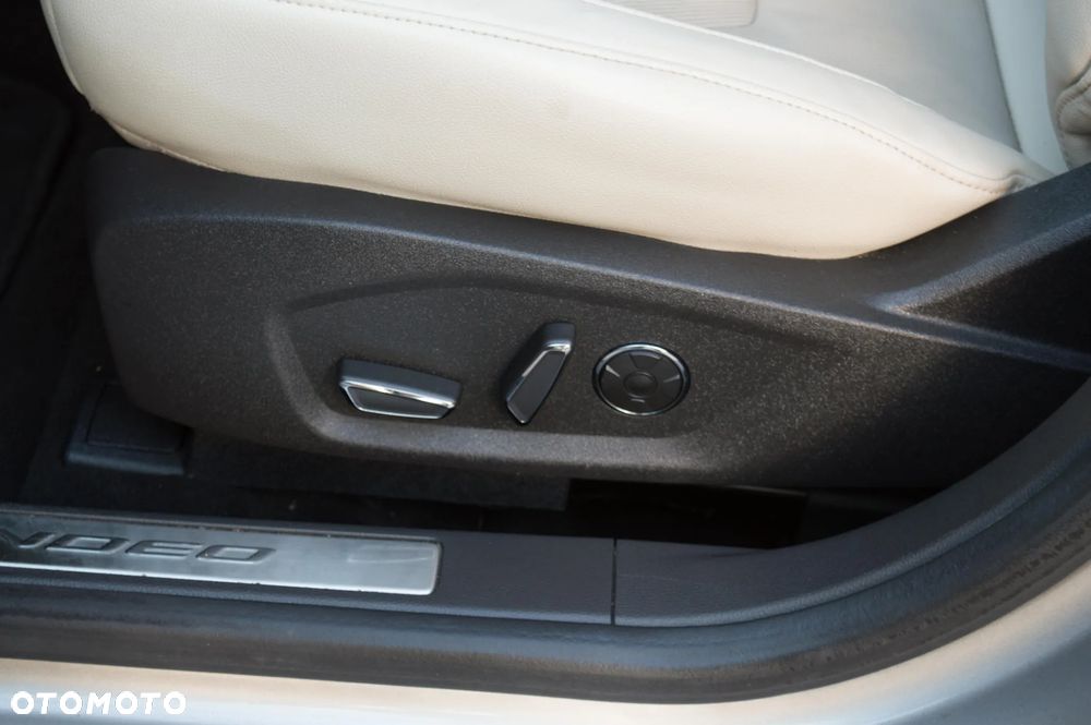 Ford Mondeo - 17