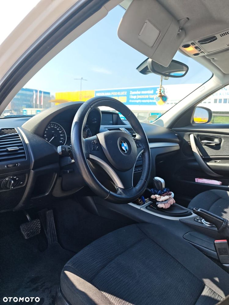 BMW Seria 1 118d - 8