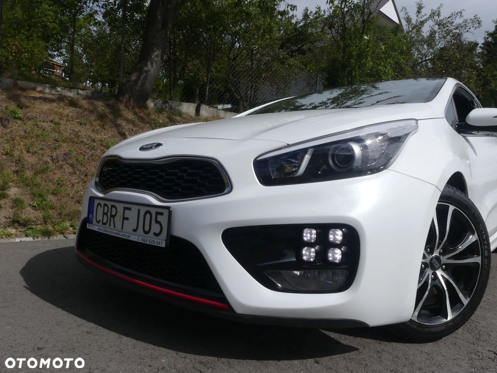Kia Ceed - 6