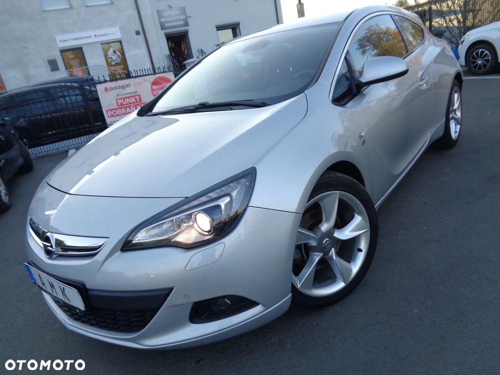 Opel Astra GTC 1.4 Turbo - 1