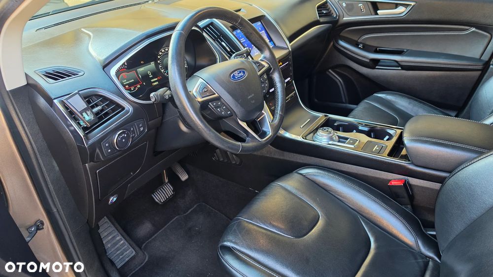Ford Edge - 12