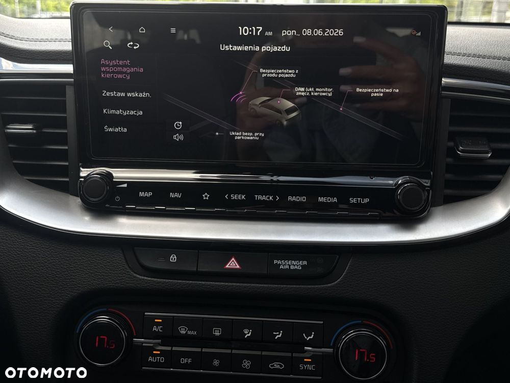 Kia Ceed 1.5 T-GDI Business Line Plus DCT - 24