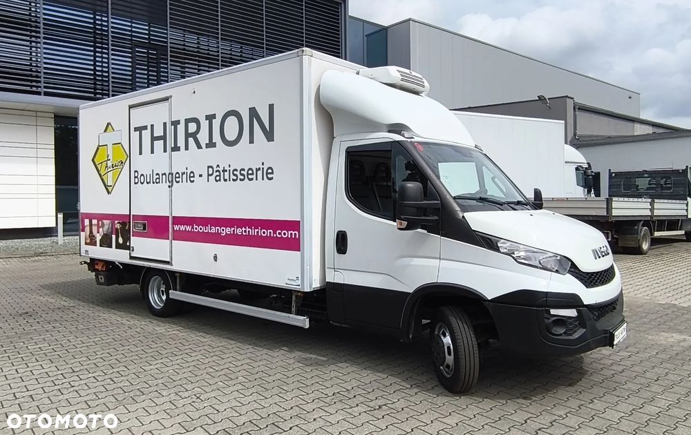Iveco Daily 50C18 CHŁODNIA AGREGAT silnik 3,0 L - 3