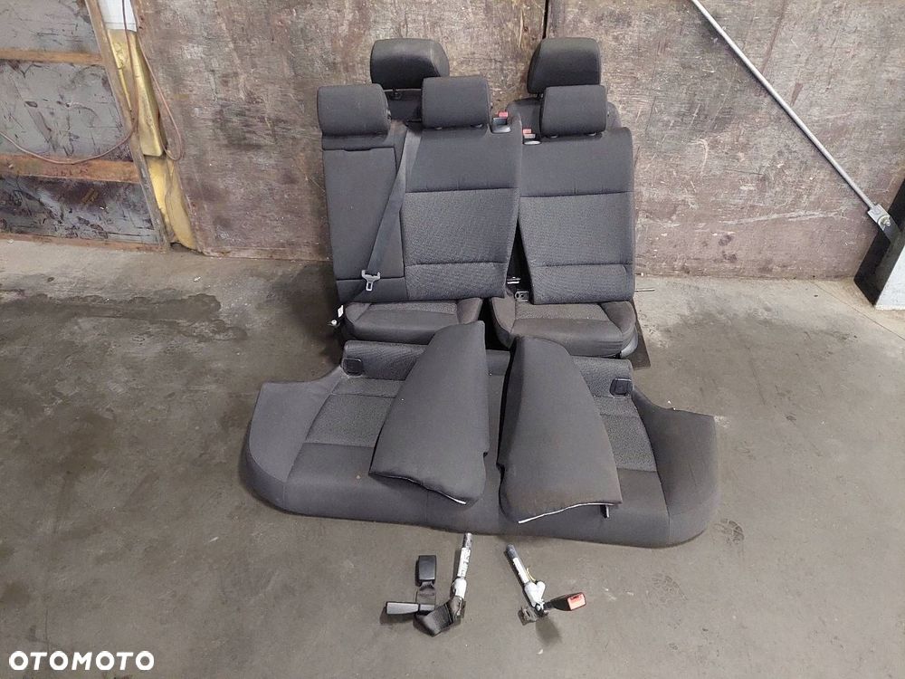 FOTELE KOMPLET LEWY PRAWY KANAPA TYŁ + BOCZKI BMW E91 318i - 1