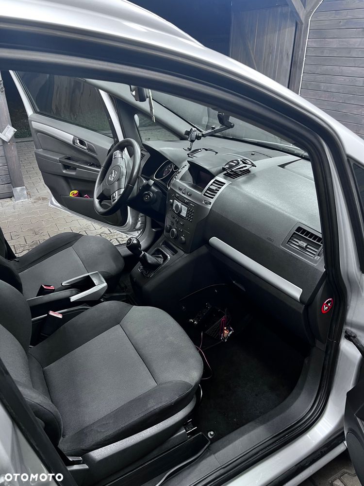 Opel Zafira 1.9 CDTI Enjoy - 14