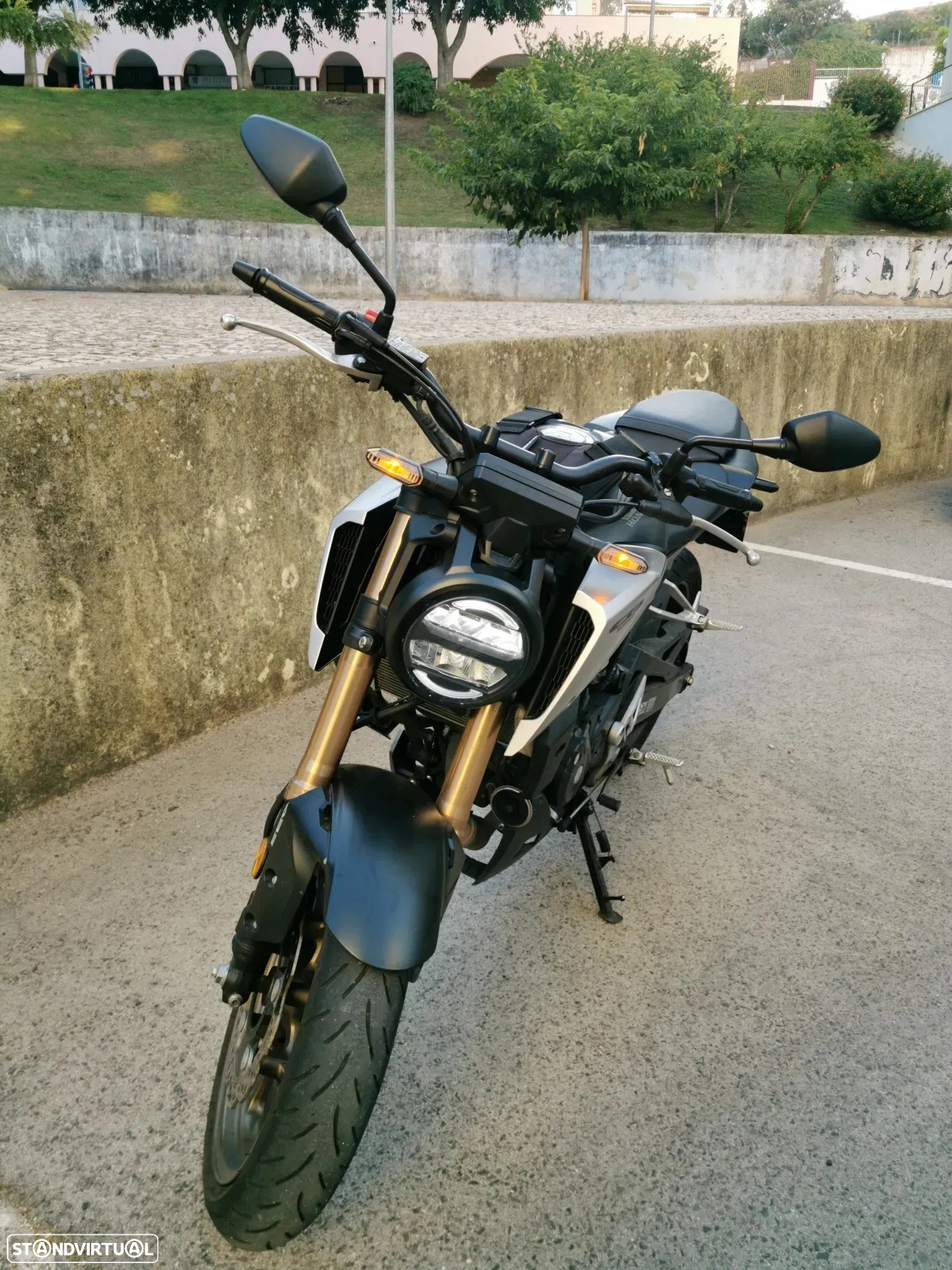 Honda CB CB125R Neo Sports Café - 6