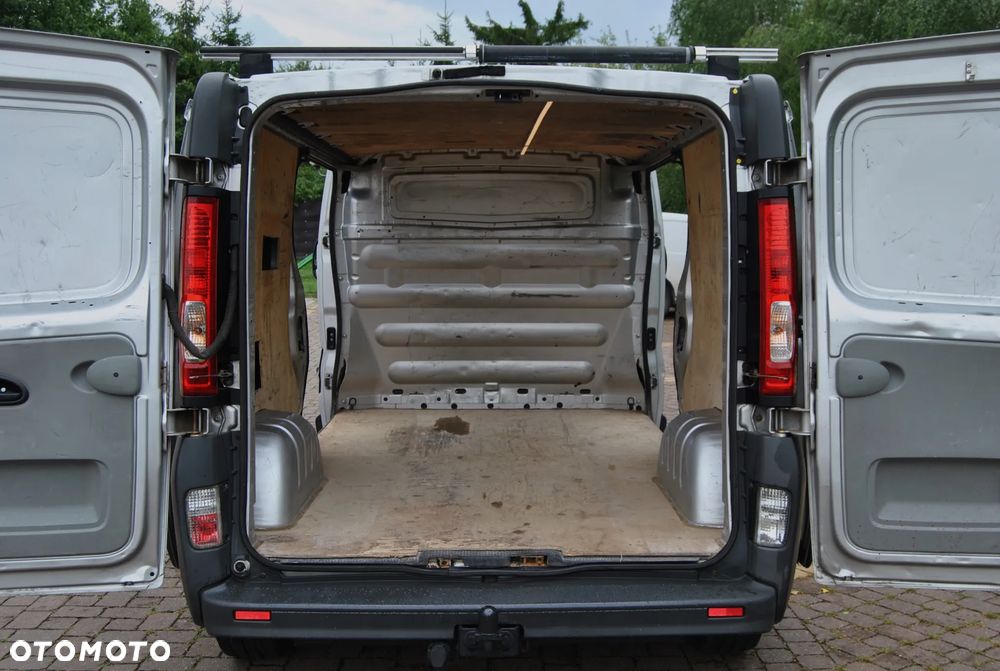 Opel Vivaro - 8