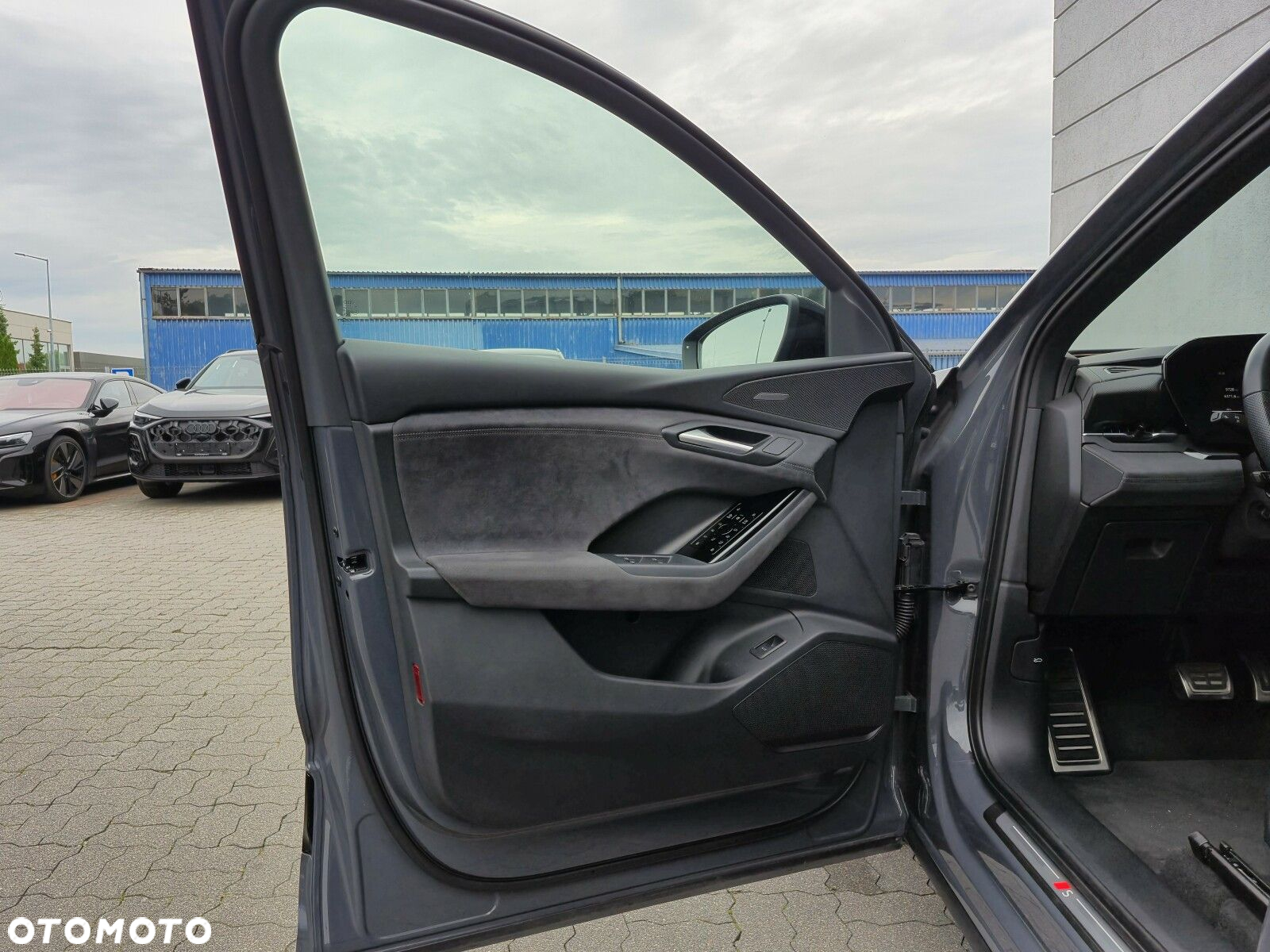 Audi Q6 e-tron - 8