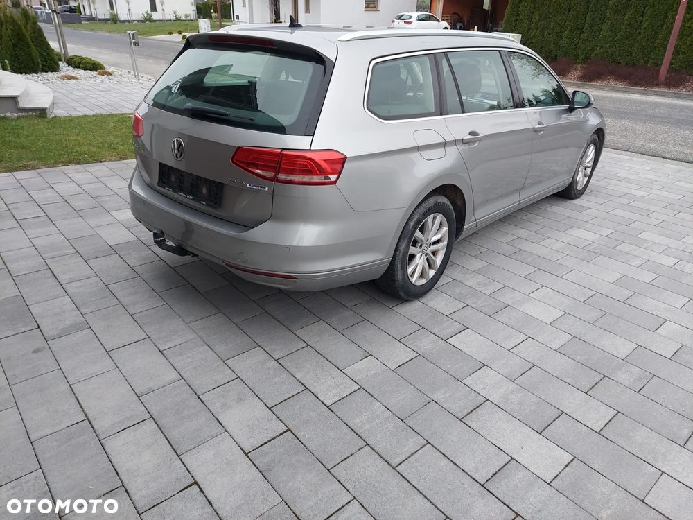 Volkswagen Passat 2.0 TDI (BlueMotion Technology) Comfortline - 5