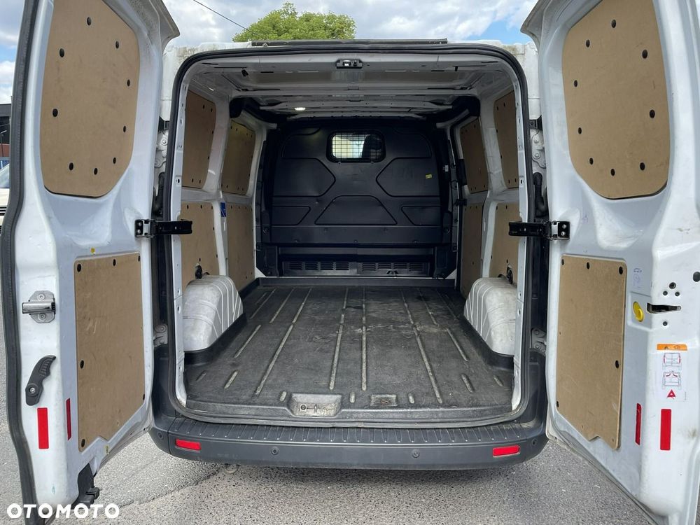 Ford Transit Custom - 16