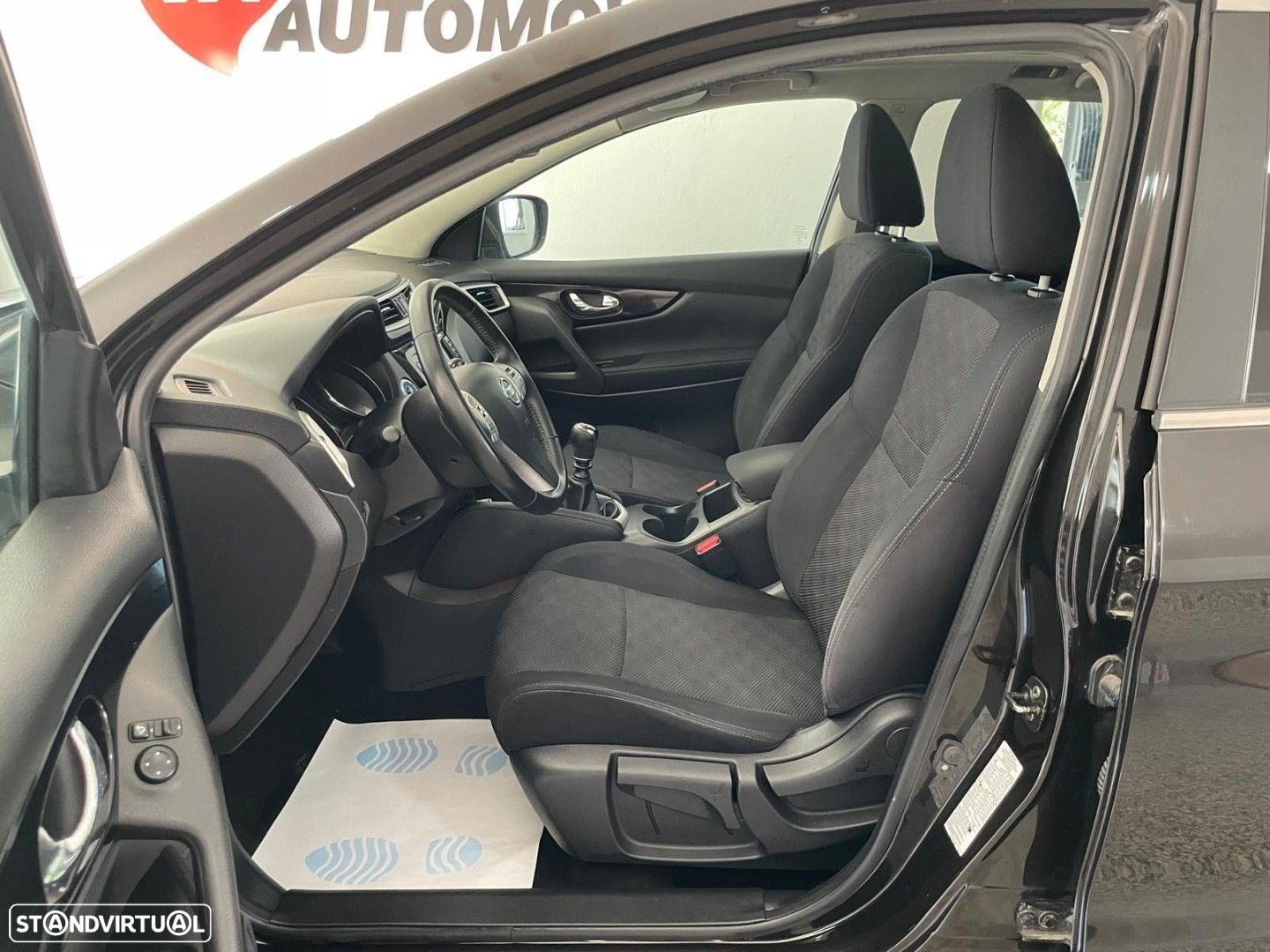 Nissan Qashqai 1.5 dCi N-Connecta 18 RS+PS - 9