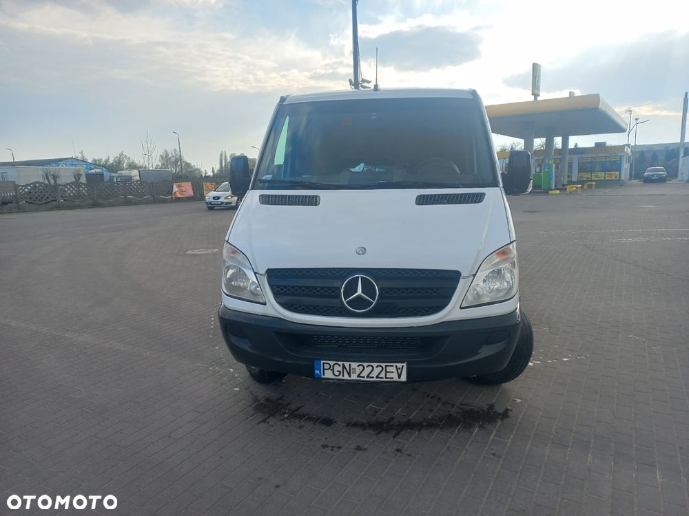 Mercedes-Benz Sprinter - 11