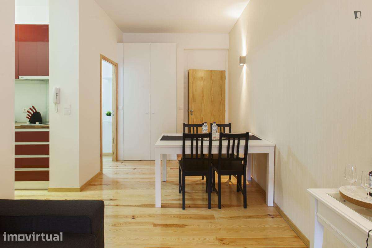 Apartamento com 1 quartos - localizado em Cedofeita Porto - Grande imagem: 4/14
