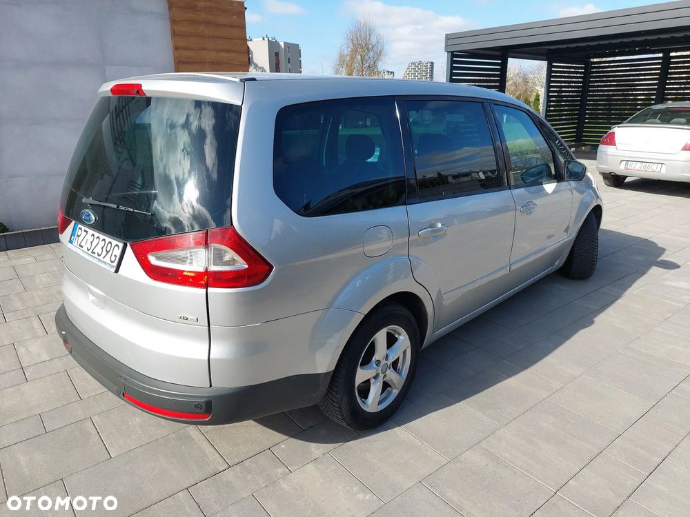 Ford Galaxy - 2