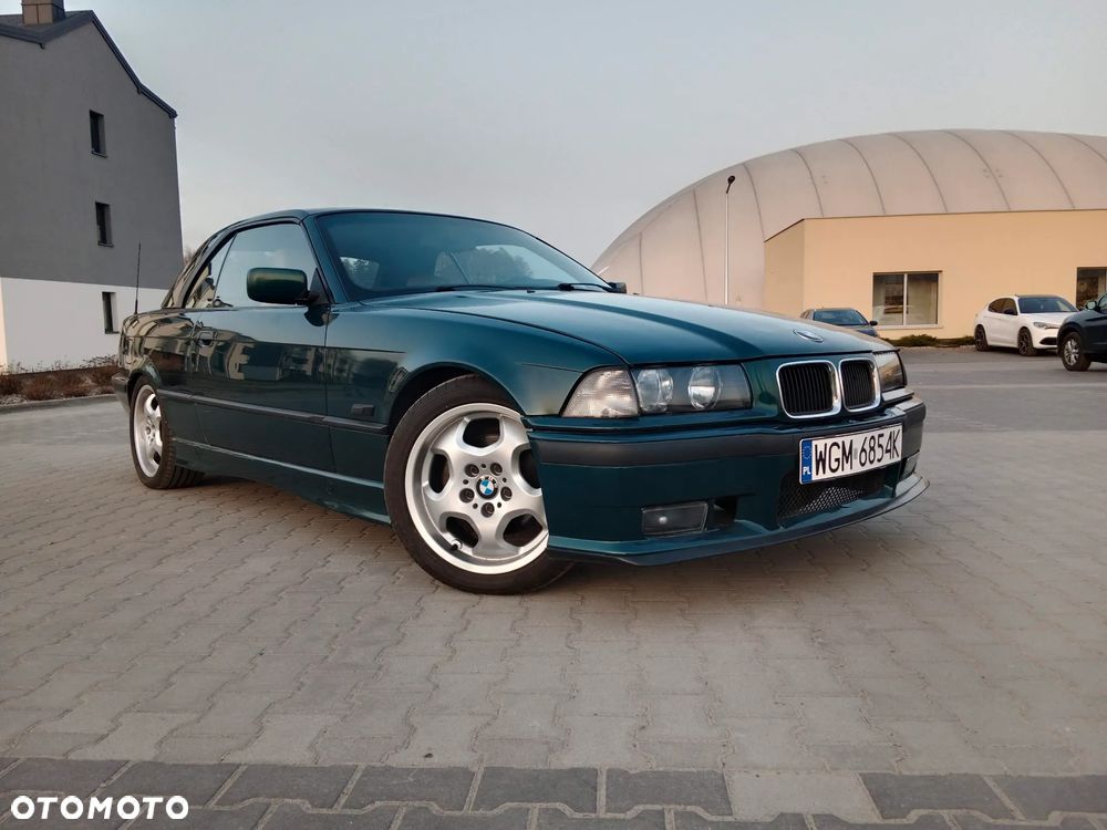 BMW Seria 3 318i - 5