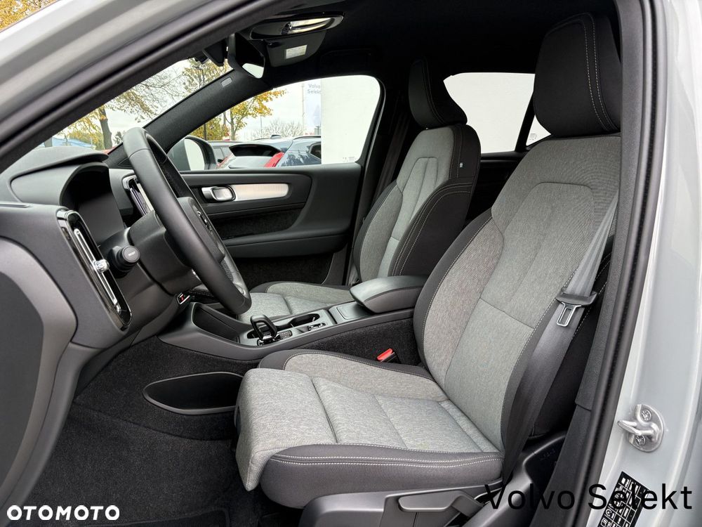 Volvo XC 40 2024