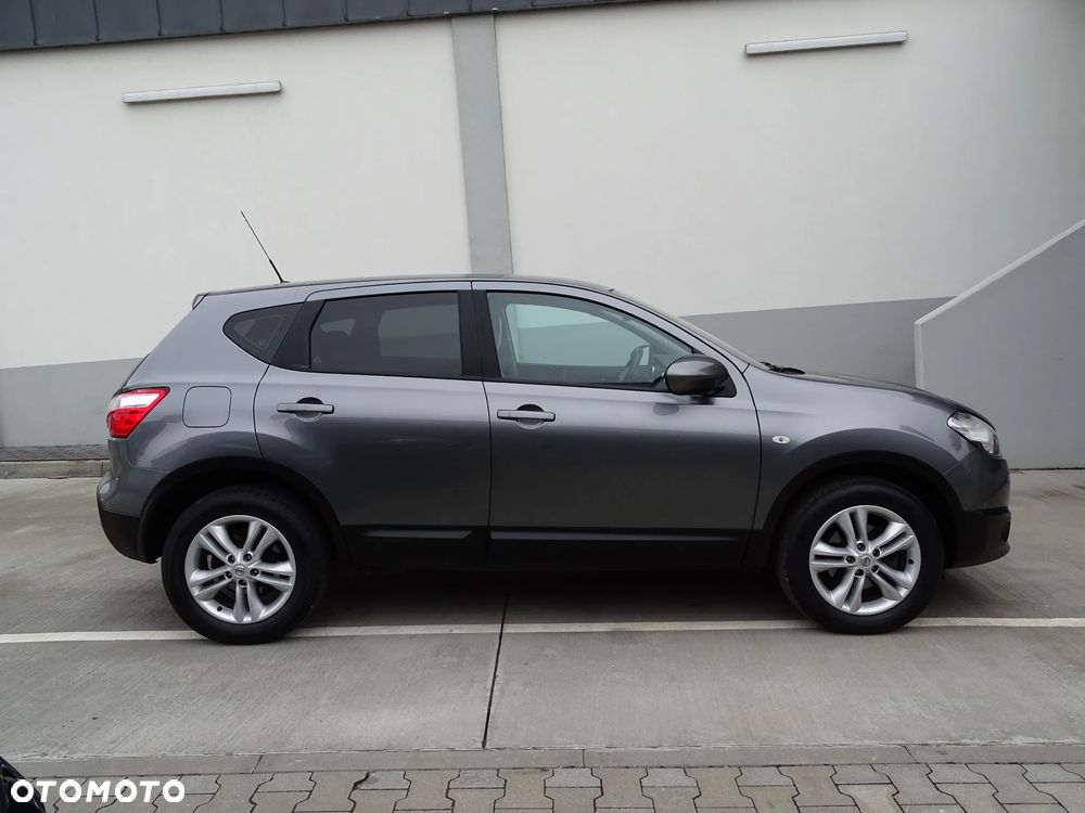 Nissan Qashqai - 4