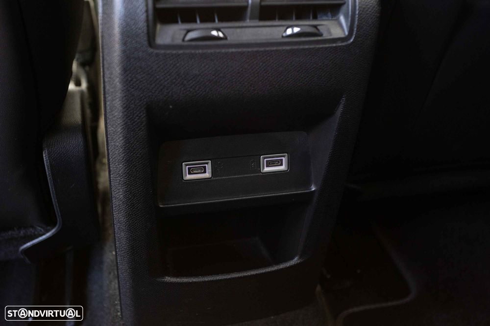 Citroën C5 X 1.6 PureTech Shine Pack EAT8 - 31