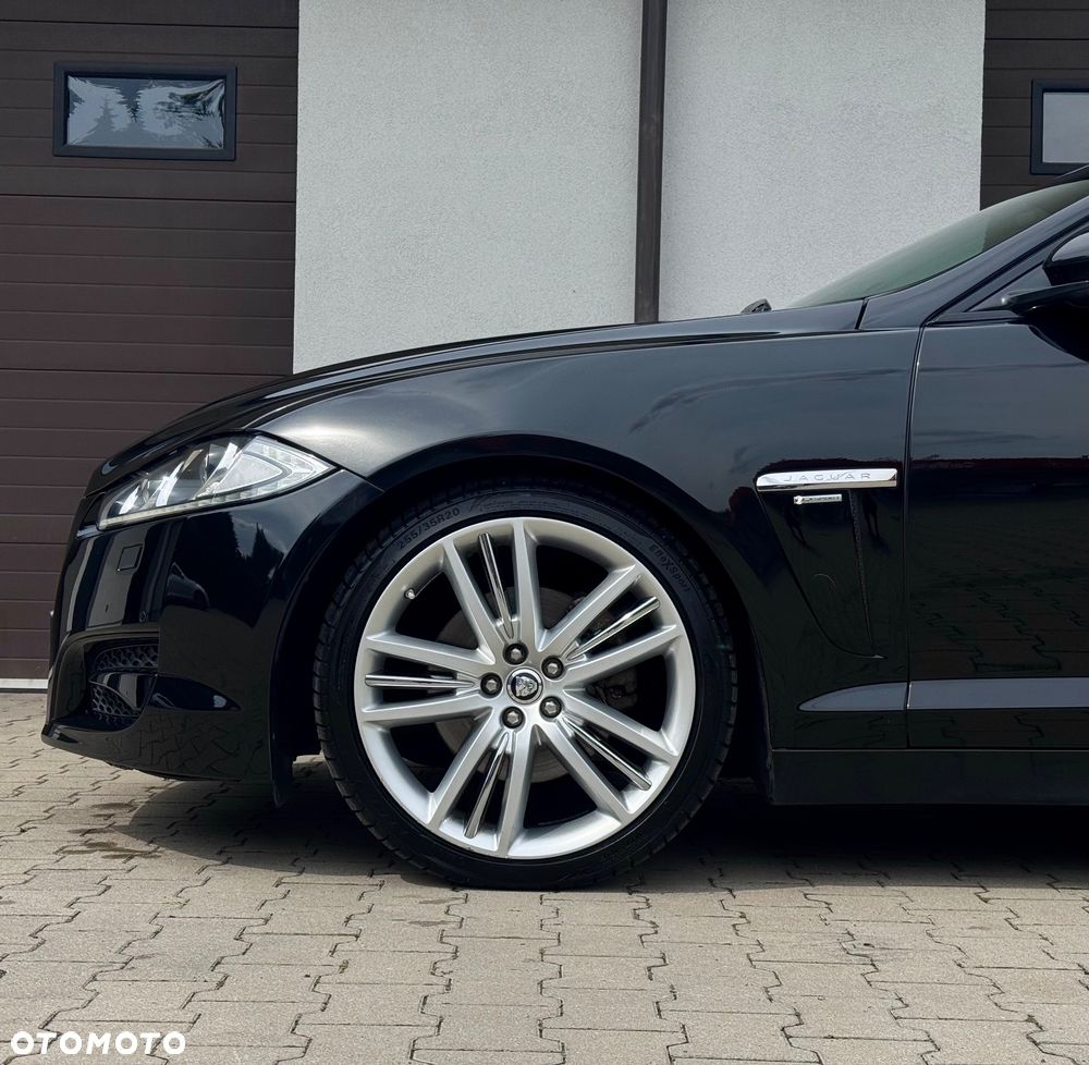Jaguar XF 2.2 D R-Sport - 14
