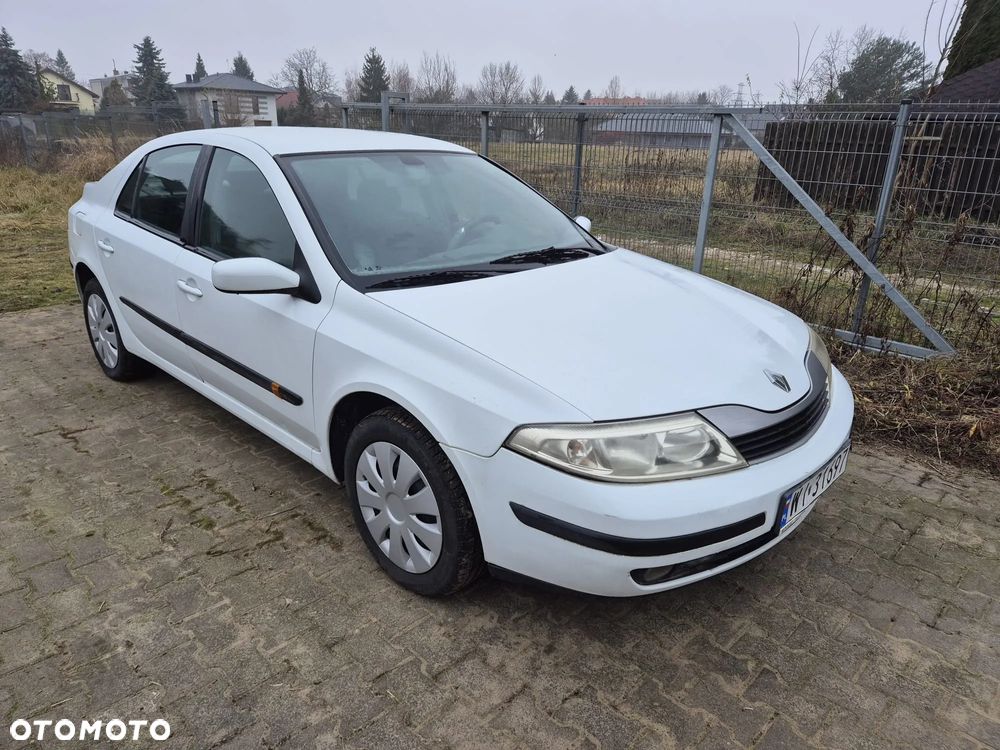 Renault Laguna 1.8 Concorde - 15