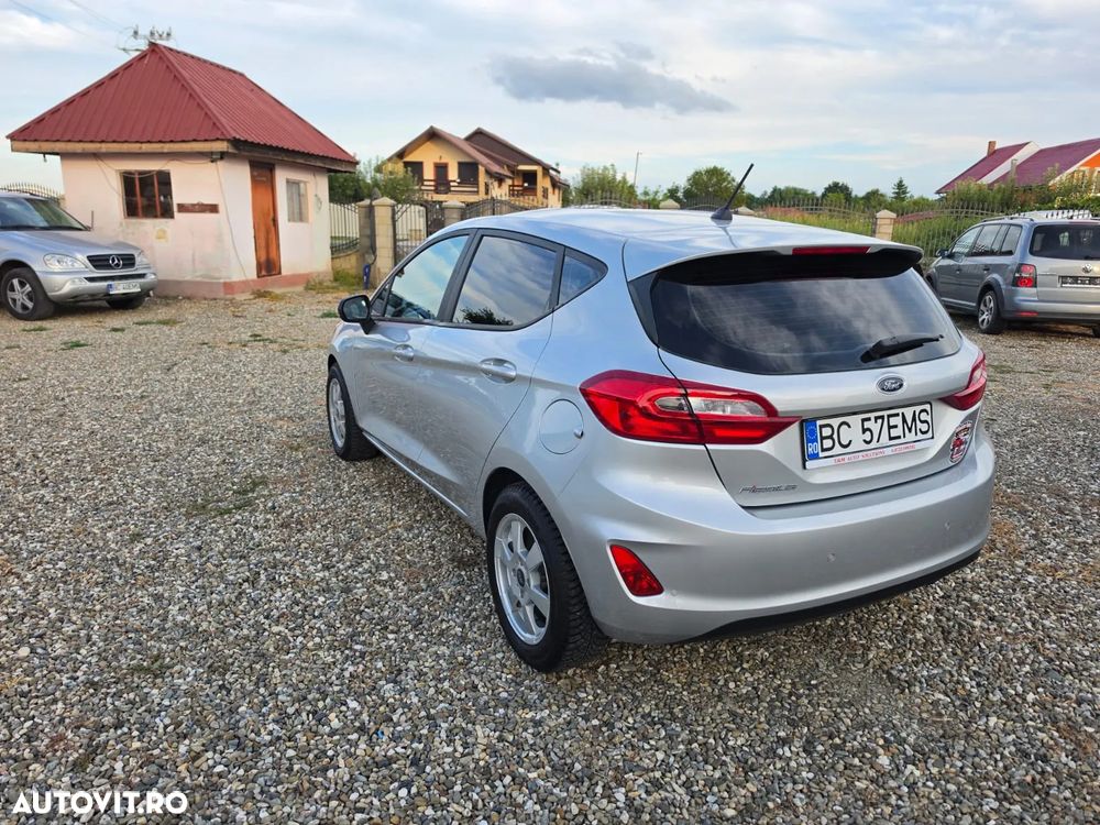 Ford Fiesta 1.0 EcoBoost S&S COOL&CONNECT - 3