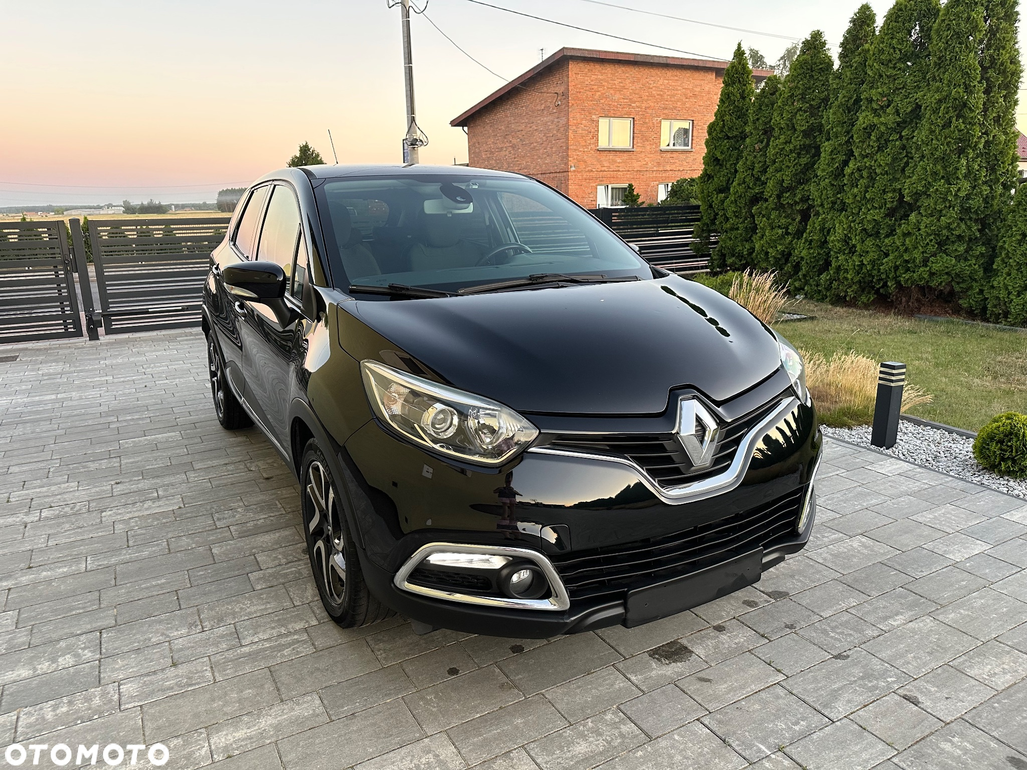 Renault Captur 1.5 dCi Intens EDC - 13