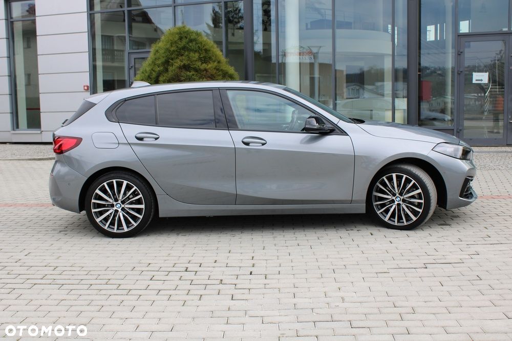 BMW Seria 1 120d xDrive Luxury Line - 7