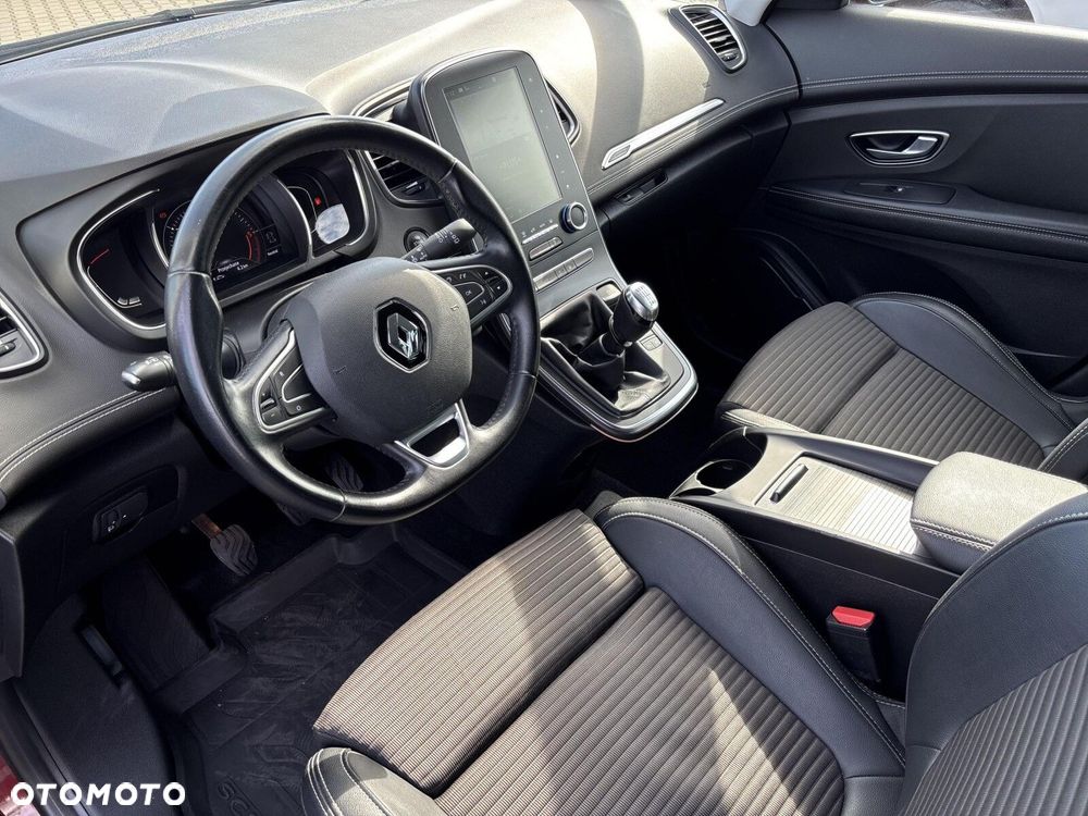 Renault Scenic - 22