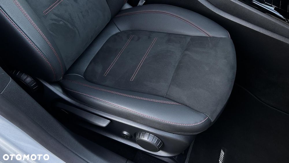 Mercedes-Benz CLA - 23