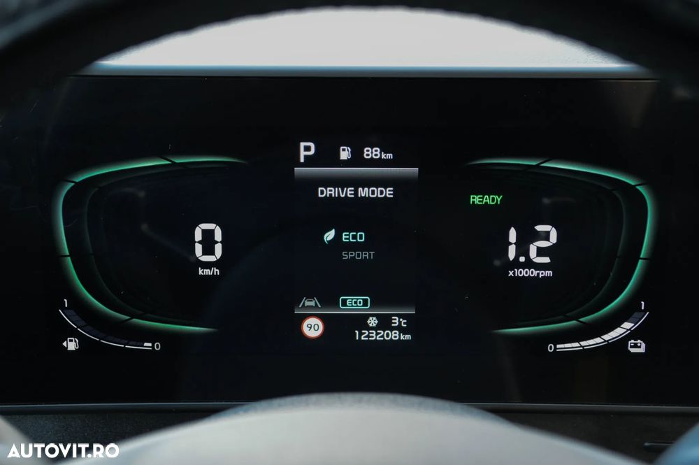 Kia Sportage 1.6T-GDI Hybrid 2WD Aut. Spirit - 12