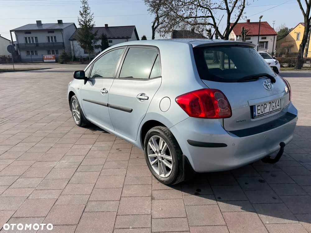 Toyota Auris 1.6 VVT-i Prestige Start - 23