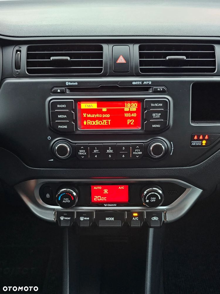 Kia Rio 1.4 XL - 7