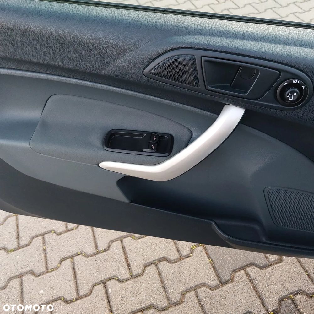 Ford Fiesta 1.4 Sport - 32