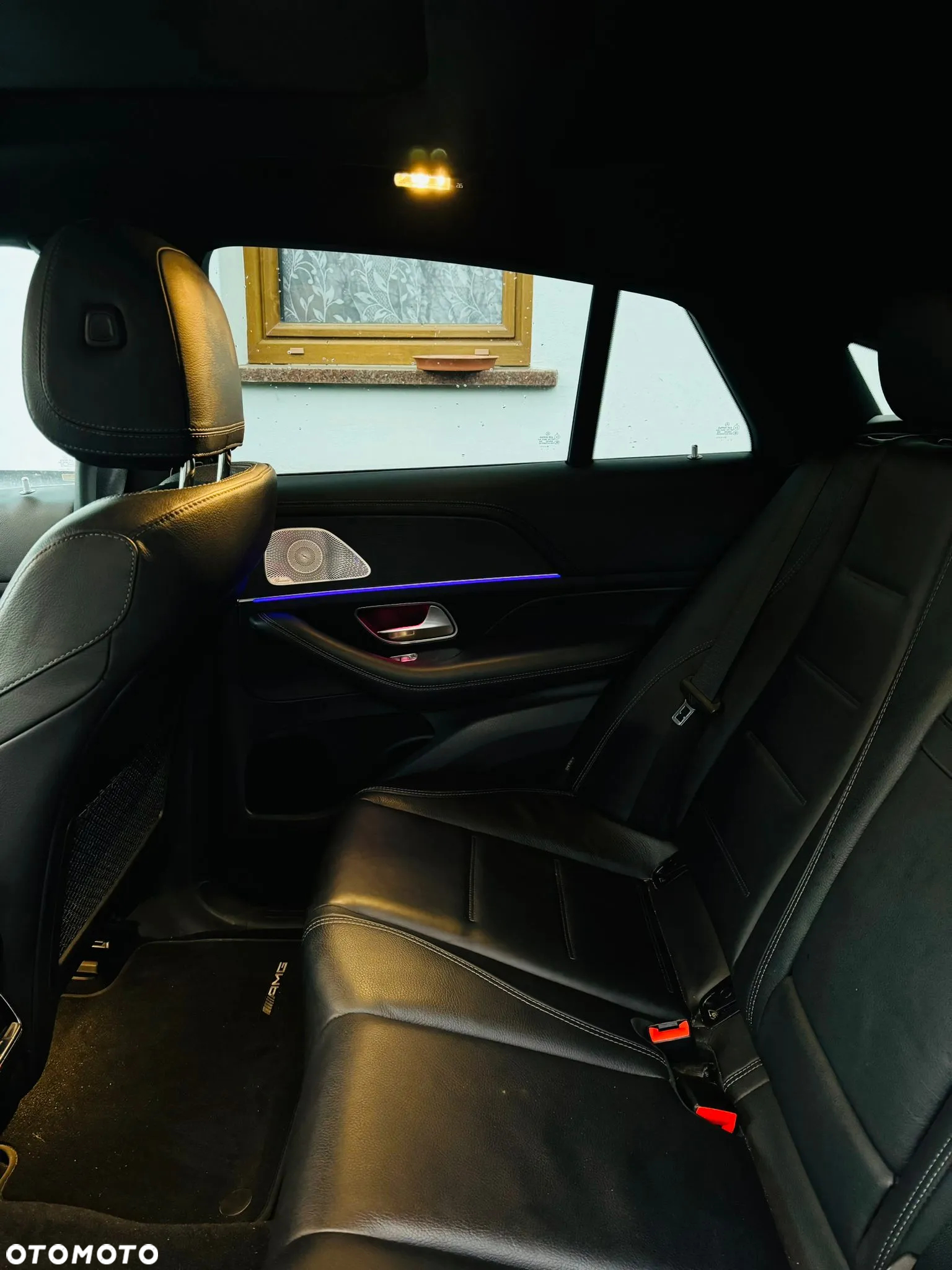 Mercedes-Benz GLE - 24