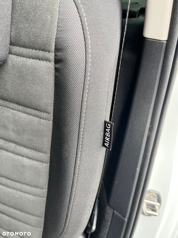 Volkswagen Touran 2.0 TDI SCR (BlueMotion Technology) DSG Highline - 9