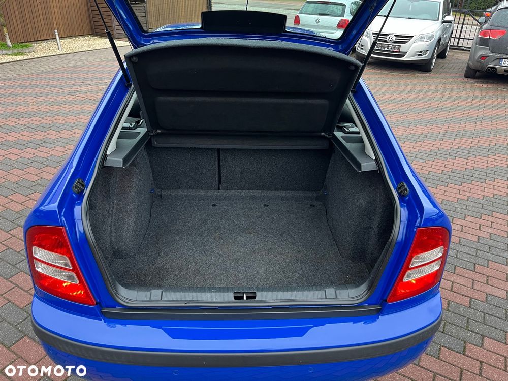 Skoda Octavia 1.6 Automatik Ambiente - 24